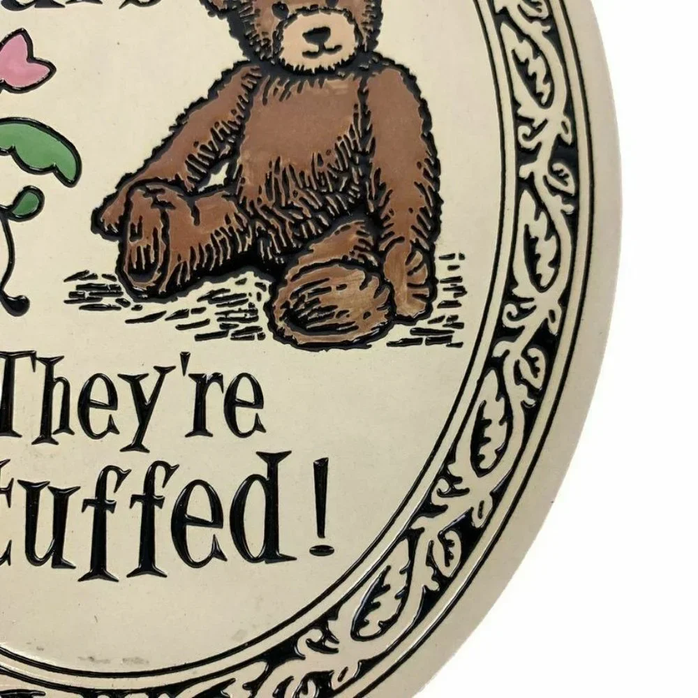 Spooner Creek Designs Please Don't Feed the Bears Wall Plaque Michael Macone USA